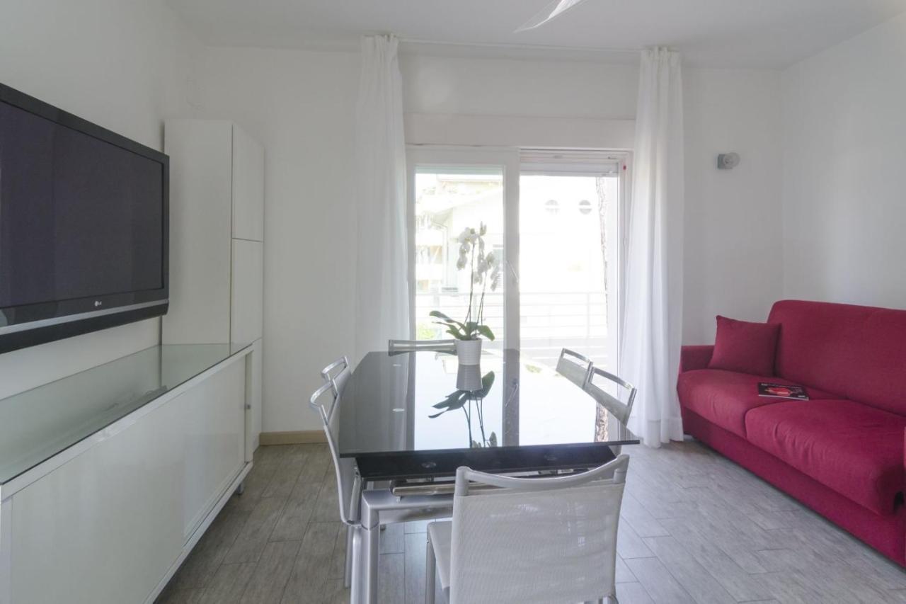 Appartamenti Federica Milano Marittima Bagian luar foto