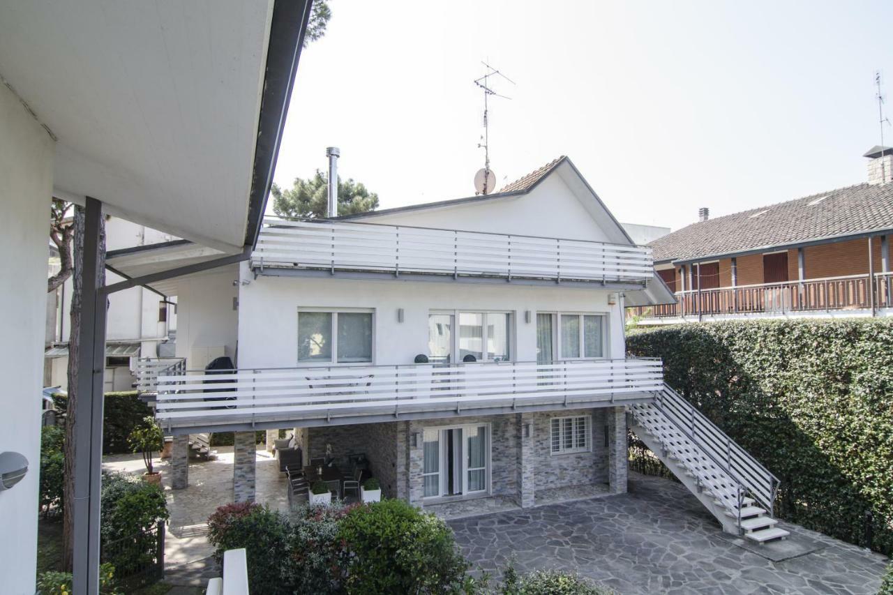 Appartamenti Federica Milano Marittima Bagian luar foto