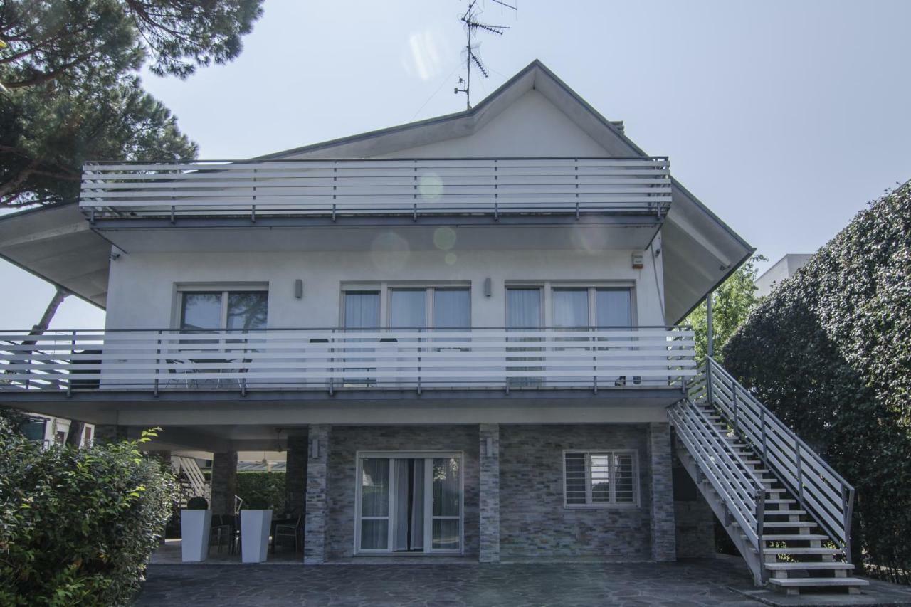 Appartamenti Federica Milano Marittima Bagian luar foto